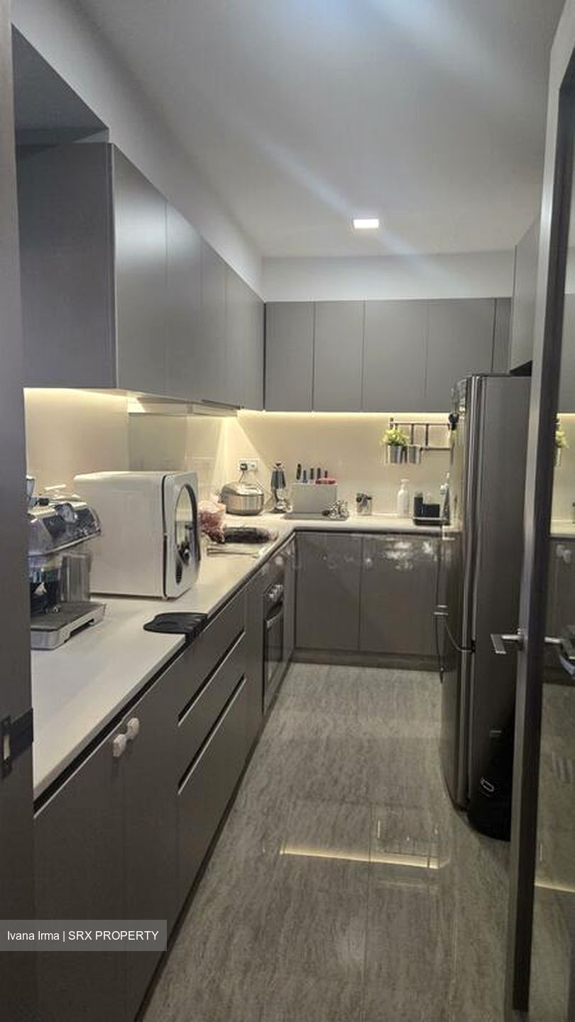 Waterwoods (D19), Condominium #500017801